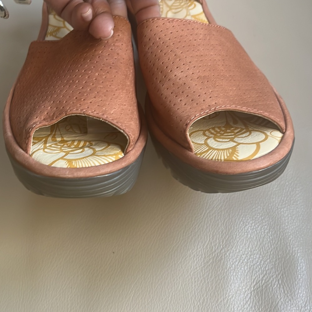 Fly London Yak Cupi mouse Rose Sandals sz 41 - Picture 6 of 11